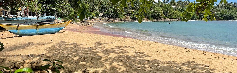 La plage d’Unakuruwa
