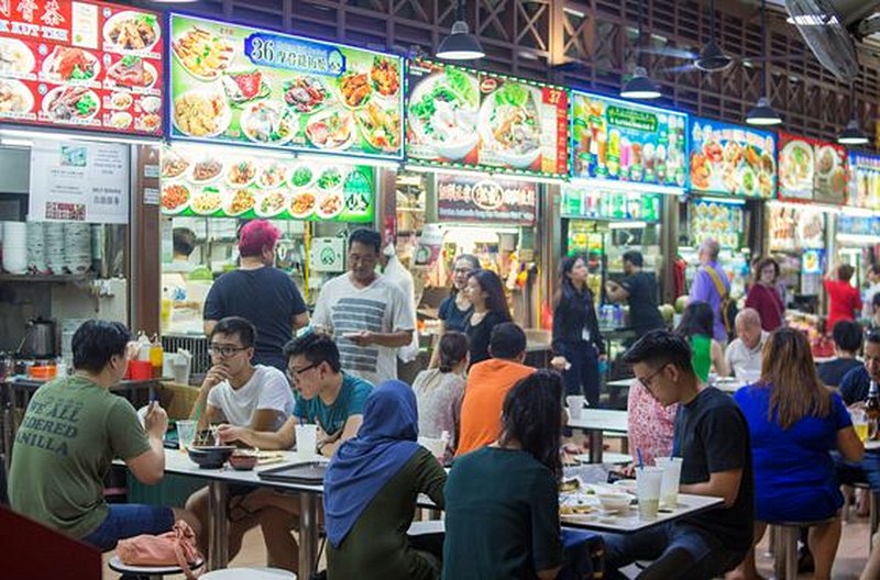 Se régaler dans les hawker center