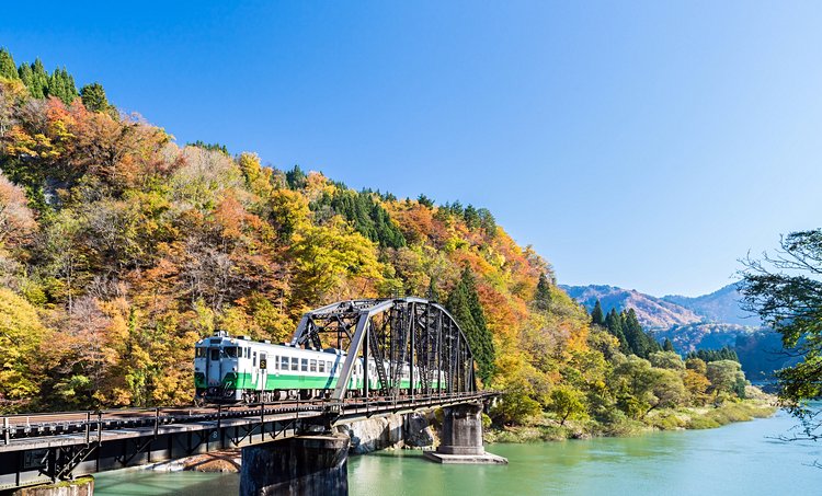 Le train : pour relier les grandes villes rapidement