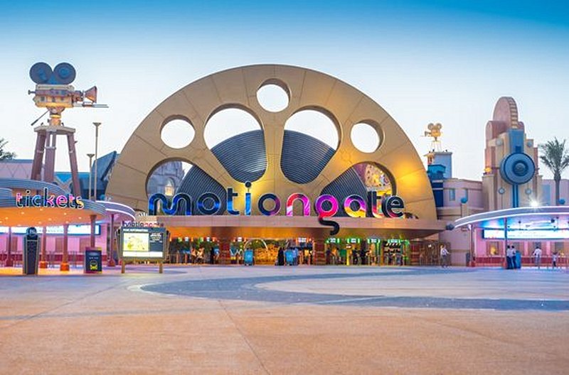 S'amuser sans fin dans les parcs d'attractions