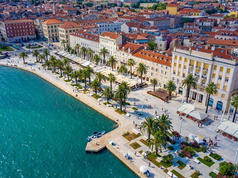 Promenade de la Riva