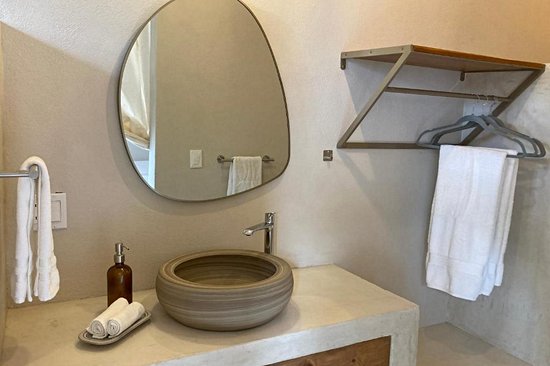 The Mantarraya Outpost