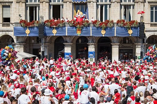Participer aux Fêtes de Bayonne