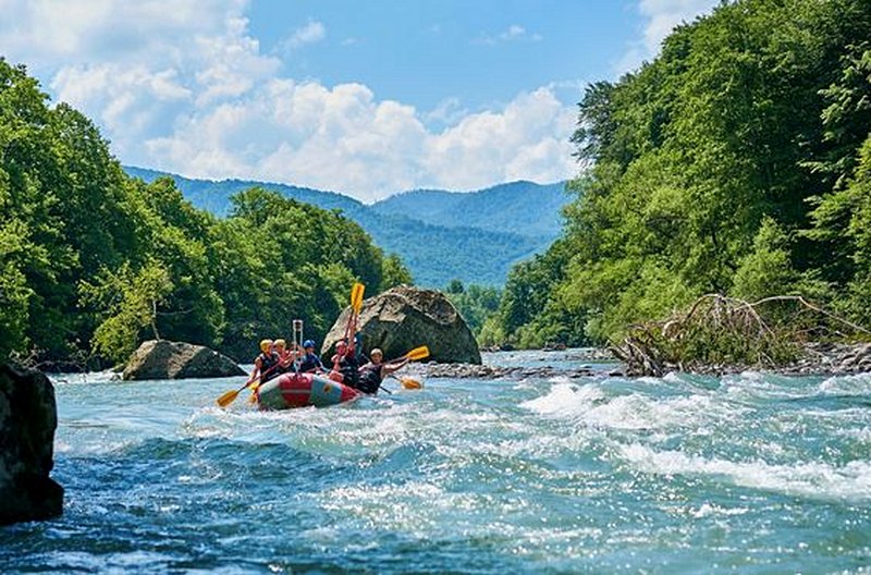 Se lancer sur les rapides de la rivière Tara