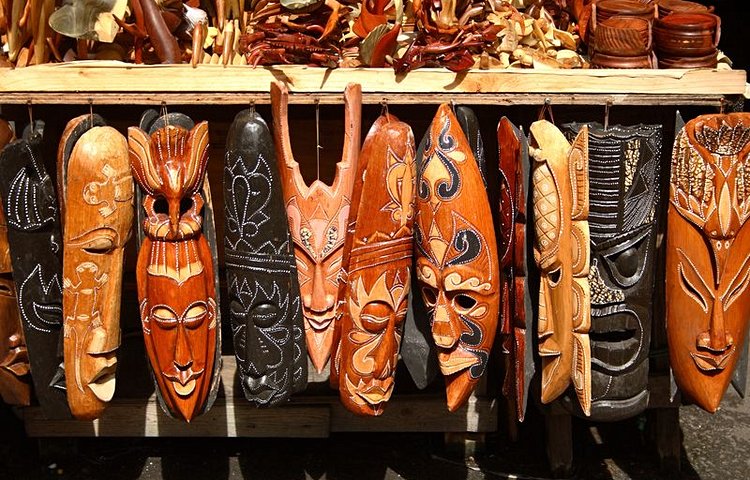 Masques en bois