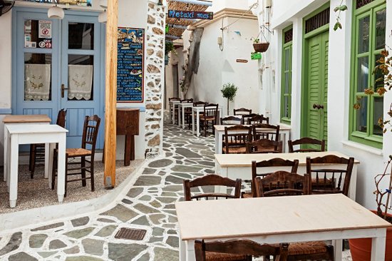 Chora, son vieux quartier et sa forteresse vénitienne