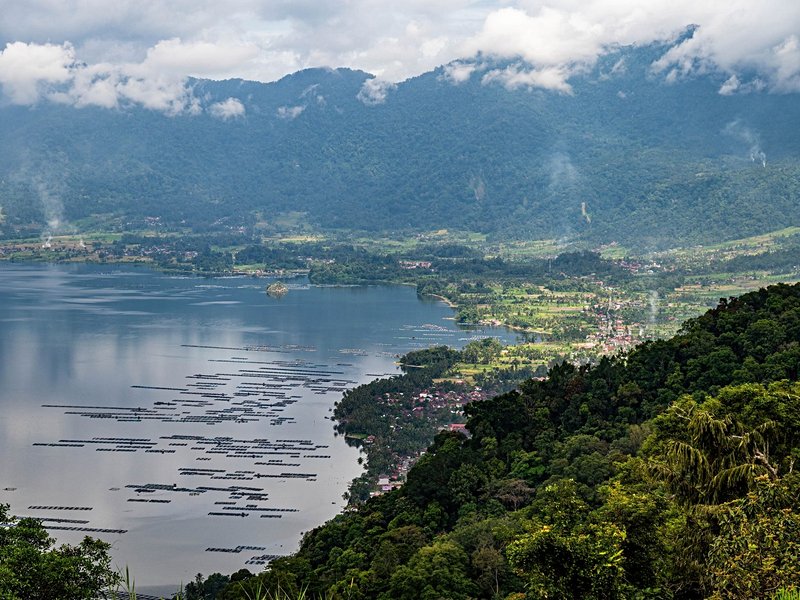 Lac Maninjau (Sumatra)