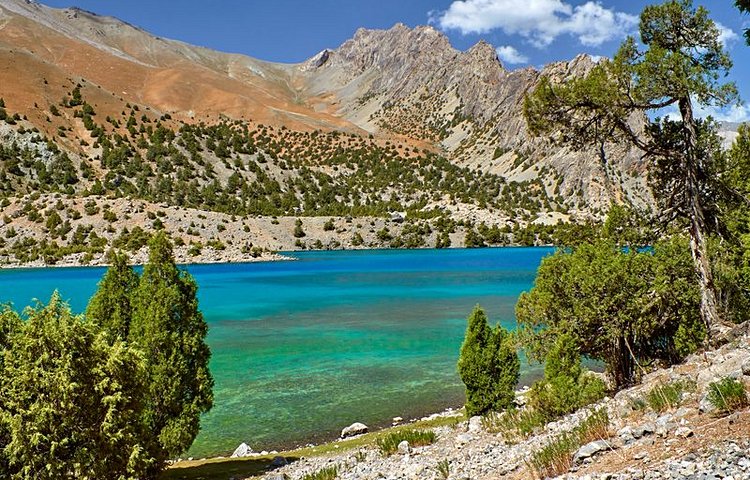 Le lac  Alaoudin