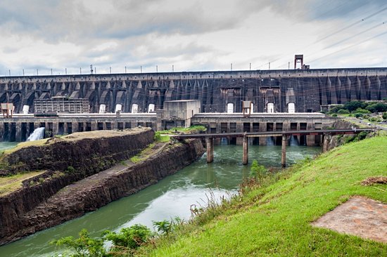 Le barrage d’Itaipu