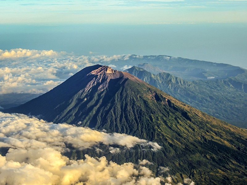 Mont Agung