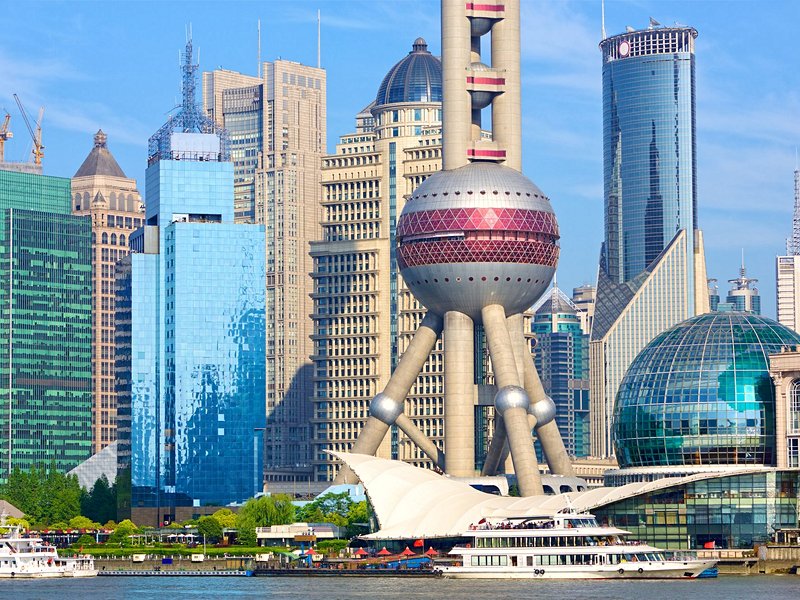 Le Bund de Shanghai et la vue sur le quartier Pudong