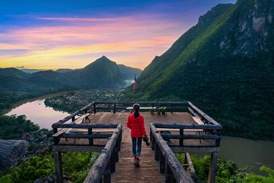 Nong Khiaw