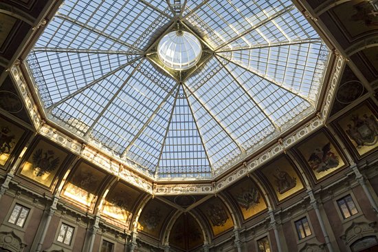 Le Palais de la Bourse (Palacio da Bolsa)