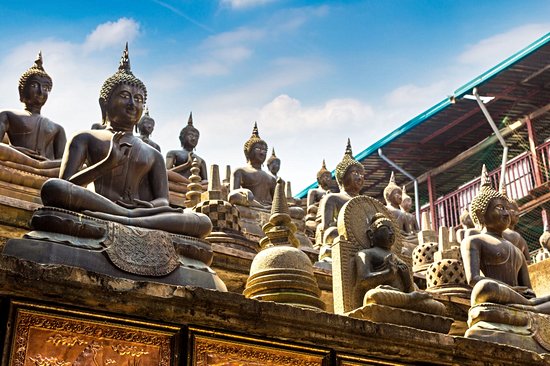 Gangaramaya Temple et Seema Malaka