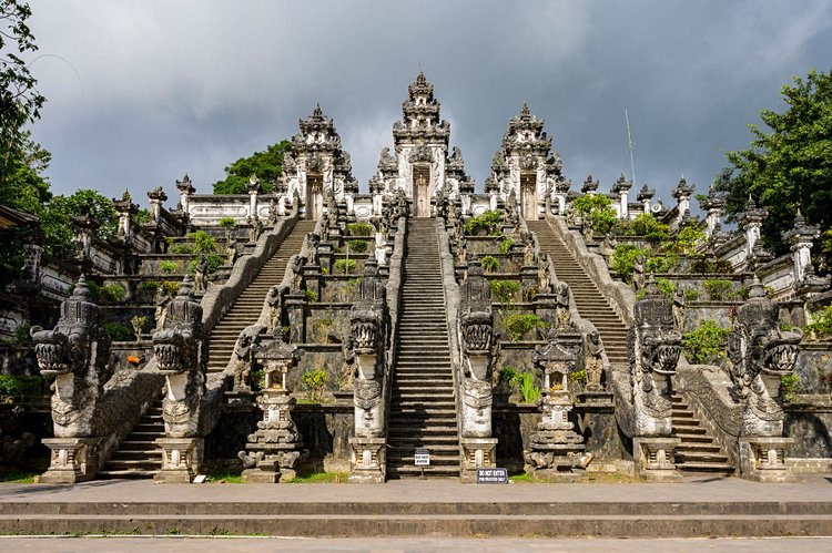 Le temple de Lempuyang