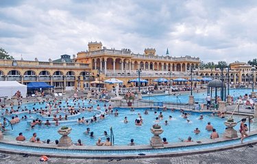 Les thermes de Szechenyi 