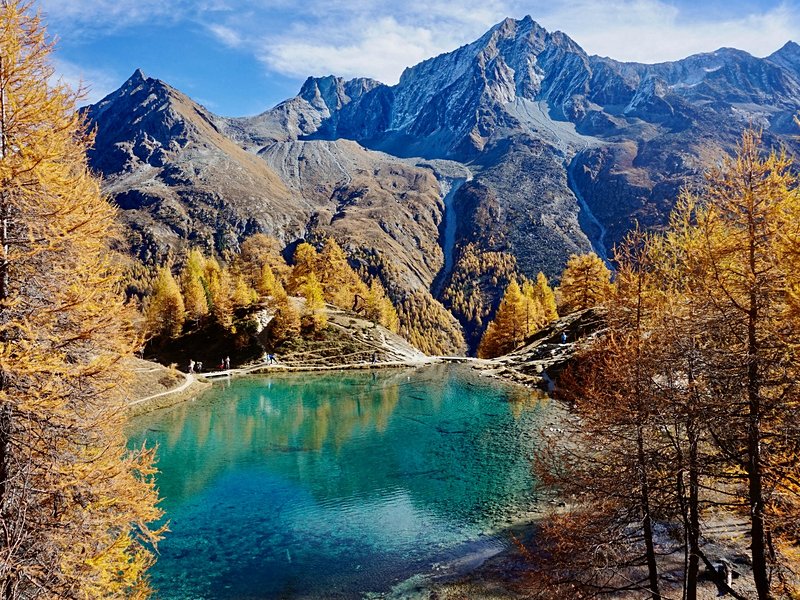Arolla et son lac bleu