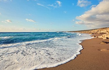 La plage de Lara près de Paphos