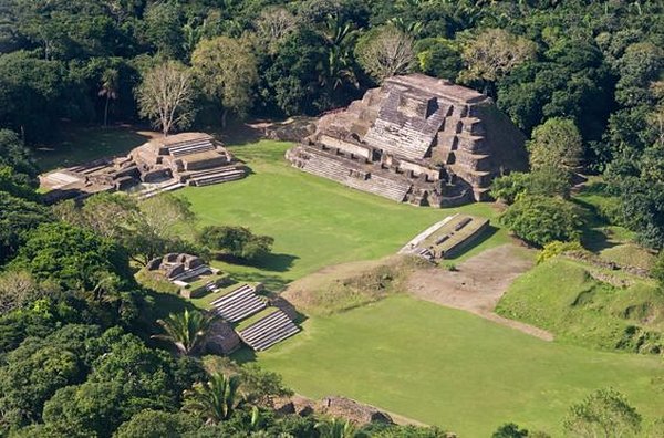 Découvrir des sites mayas inconnus