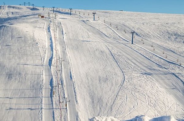 Skier à Popova Sapka et Mavrovo 