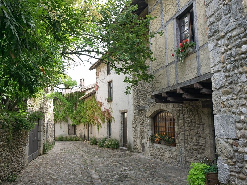 Pérouges