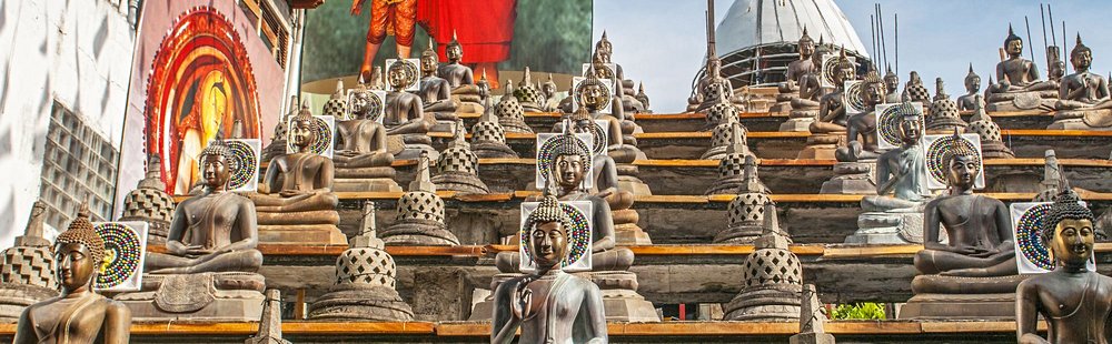 Gangaramaya Temple et Seema Malaka