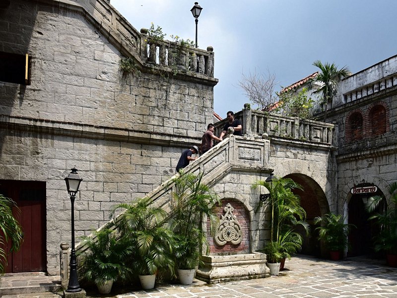 Plaza San Luis Complex