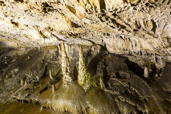 Yagodinska Cave