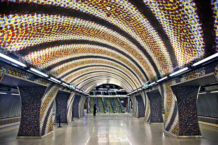 Le vieux métro & le tramway