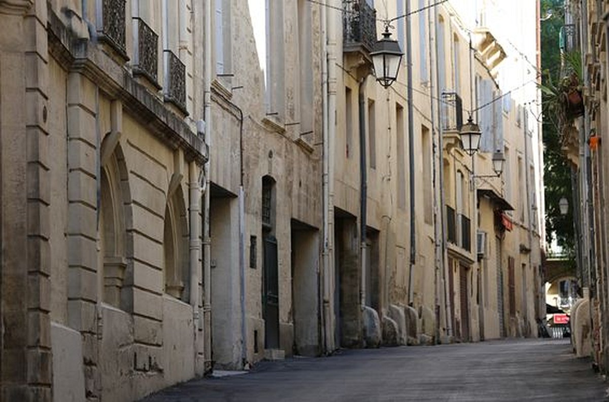 Se perdre dans l’Écusson à pied