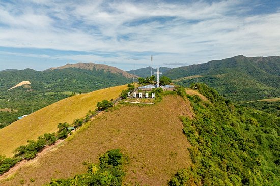 Grimper au sommet du mont Tapyas