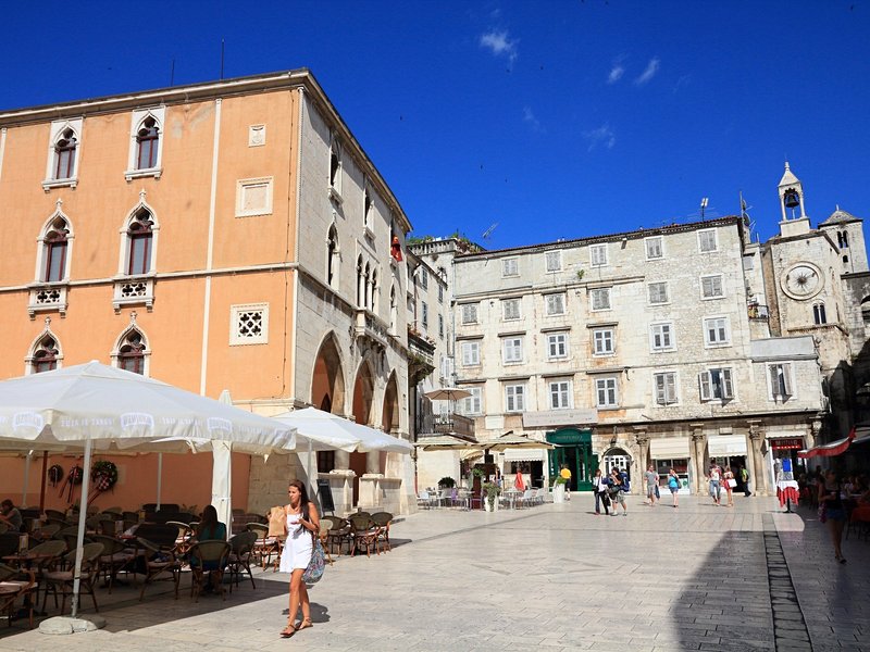 La place du peuple