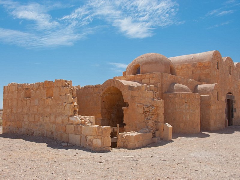 Les châteaux du désert