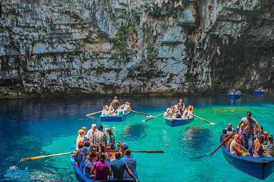 La grotte de Drogarati et le lac souterrain de Melissani