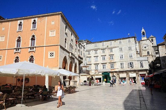 La place du peuple