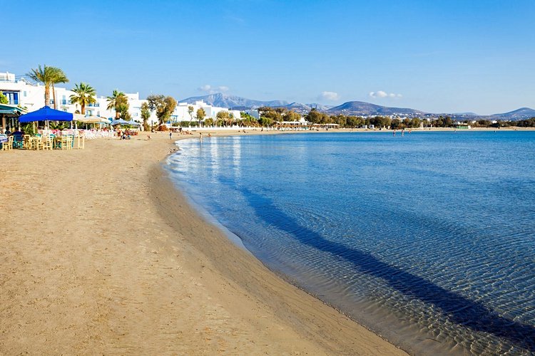 Les plages de Naxos, paradis du kitesurf et du windsurf