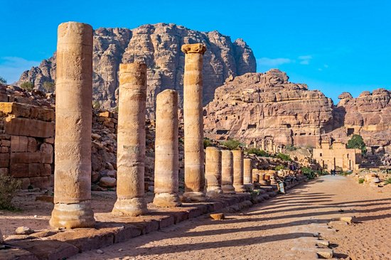 La rue à colonnades originelles Nabatéennes