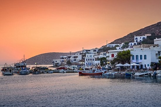 Le port de Katapola