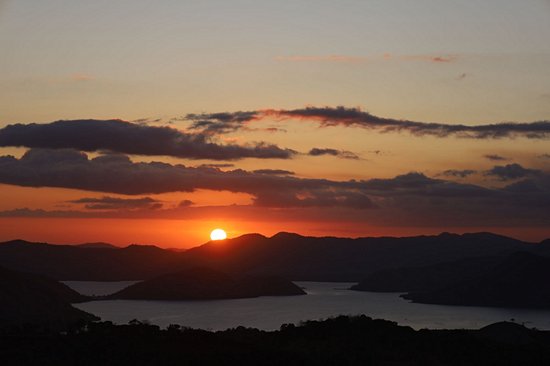 Admirer le coucher de soleil depuis le Mont Tapyas (Coron)