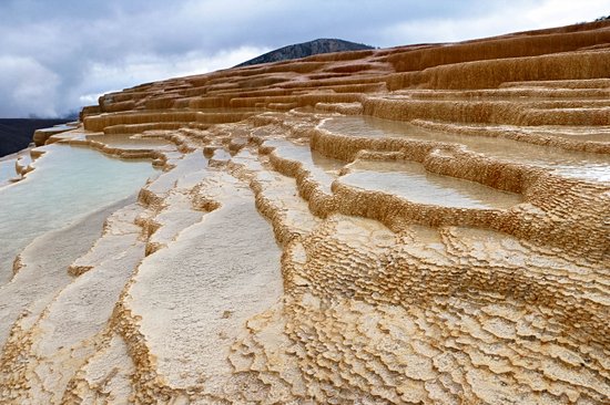 Badab-e Surt