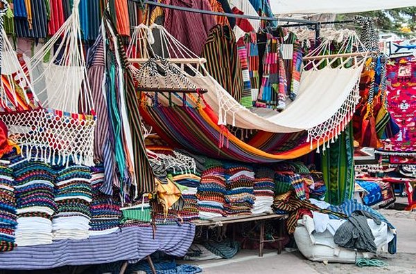 Flâner au vibrant marché d’Otavalo