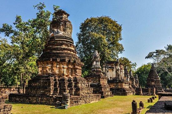 Wat Chedi Chet Thaeo