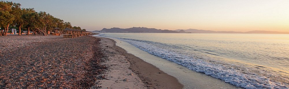 Les plages de Lambi, Agios Stefanos et Therma