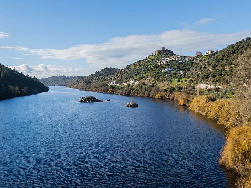 La lagune Castelo de Bode