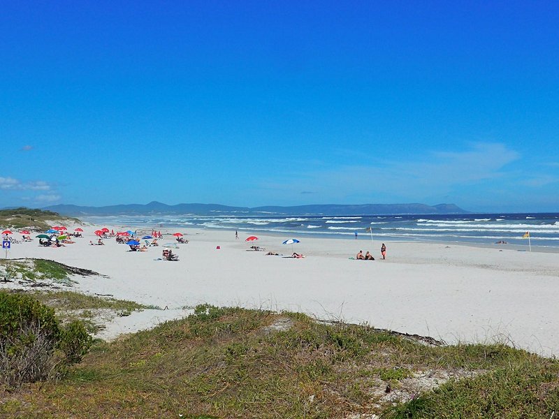 Grotto Beach