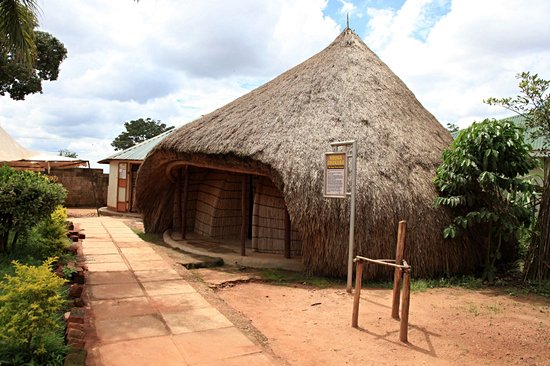 Tombeaux des rois du Buganda à Kasubi