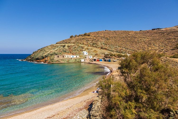 Les plages d'Agios Georgios, d'Agios Nikolaos et de Livadi 2