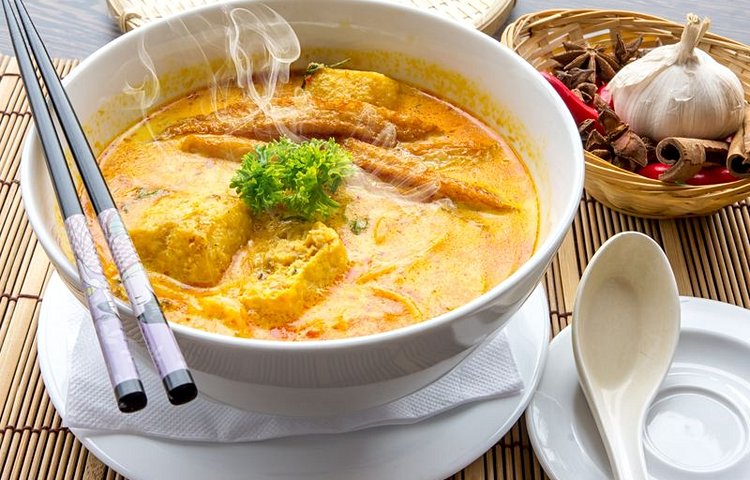 Un Curry Mee