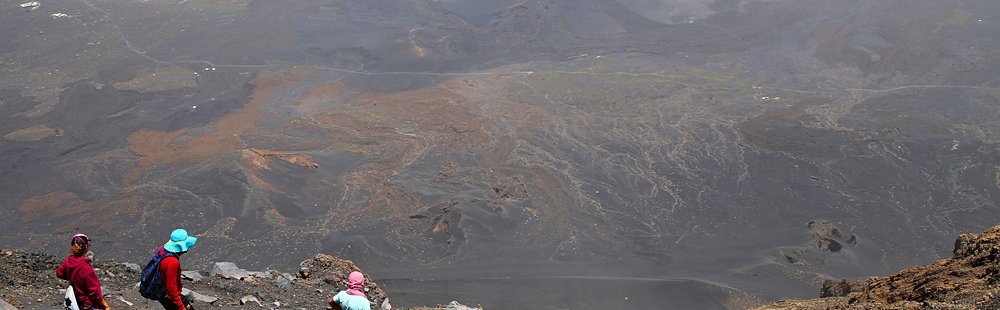 Gravir le volcan actif du Pico do Fogo