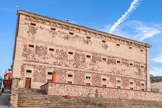 Museo Regional de la Alhóndiga de Granaditas